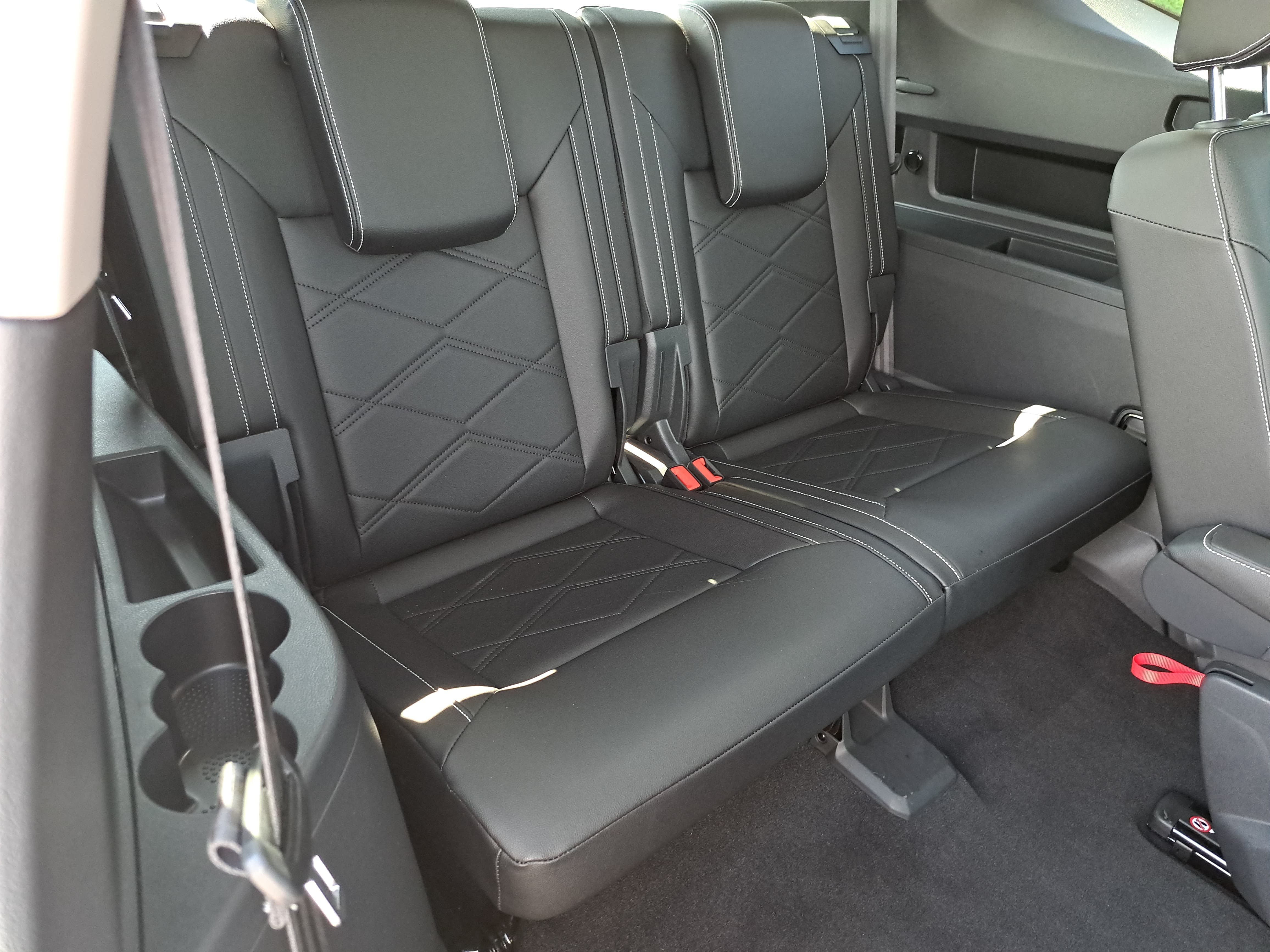 Certified 2026 Volkswagen Atlas SE w/ Panoramic Sunroof Package FWD image 13