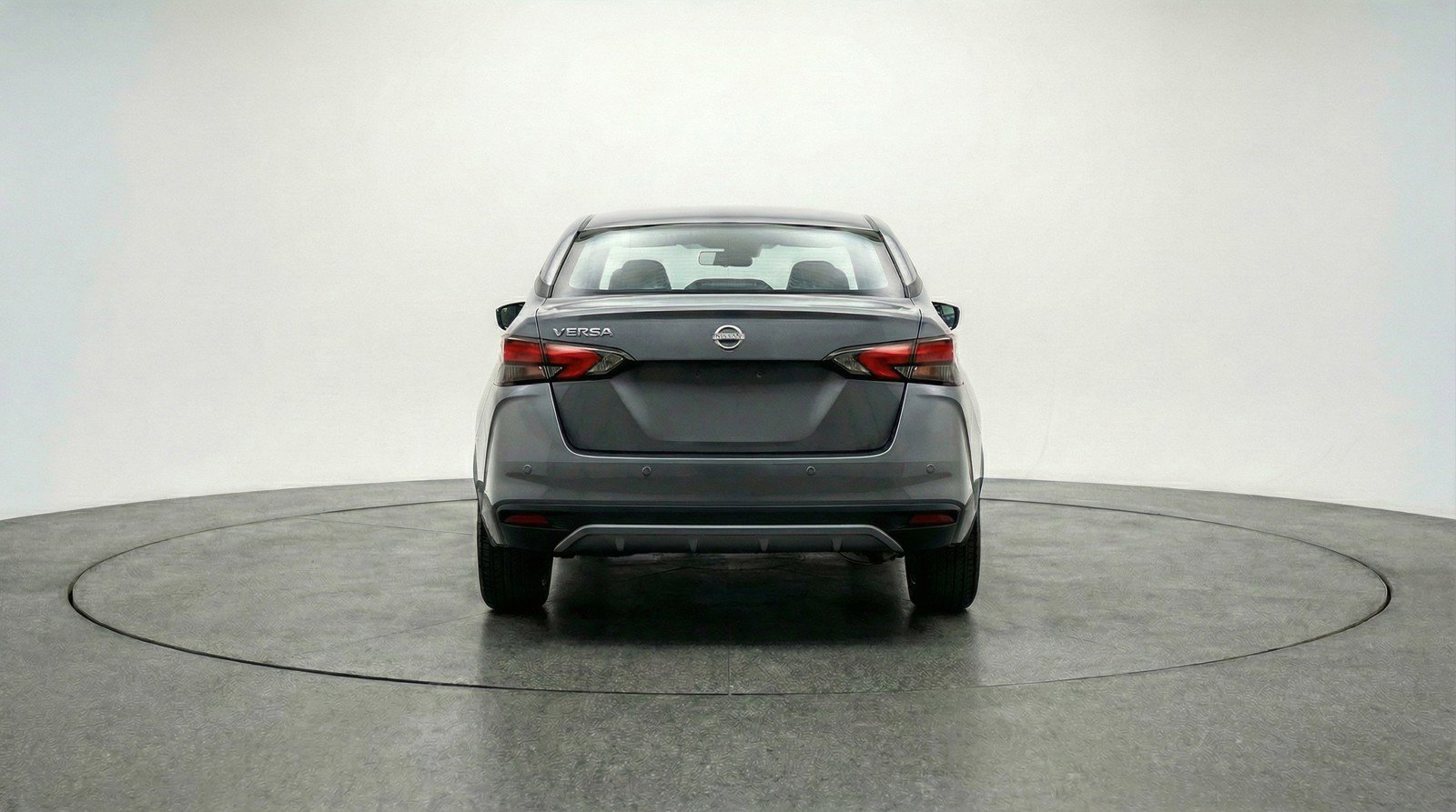 Used 2025 Nissan Versa SV image 7