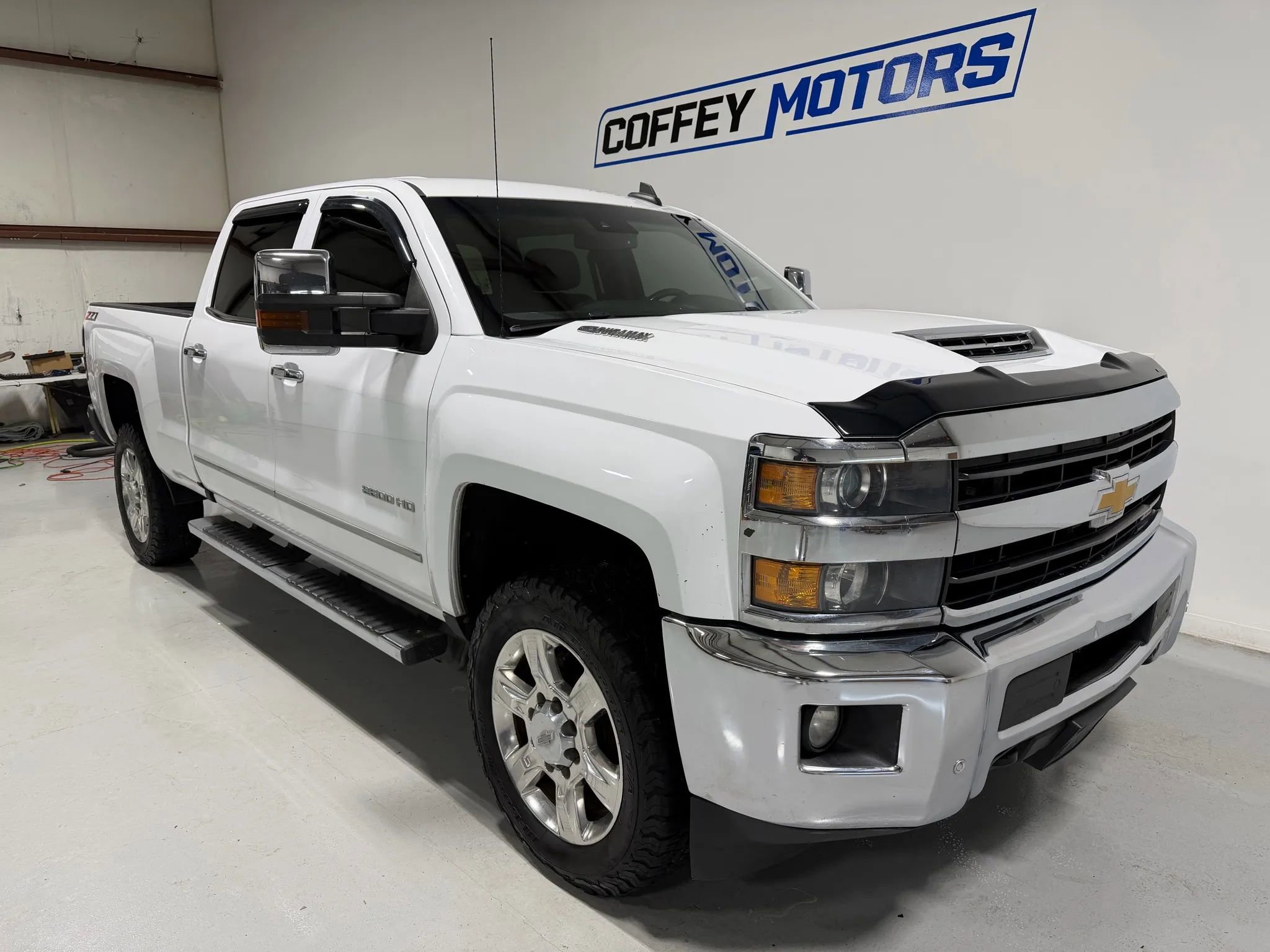 Used 2018 Chevrolet Silverado 2500 LTZ w/ Duramax Plus Package AWD/4WD image 7