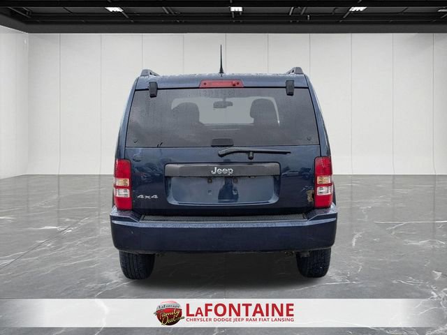 Used 2012 Jeep Liberty Sport w/ Popular Equipment Group AWD/4WD image 4