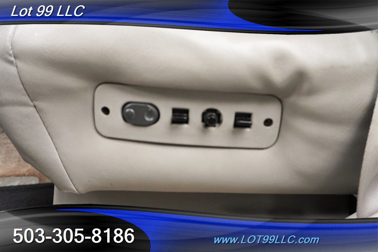 Used 1998 Chevrolet Suburban LT AWD/4WD image 37