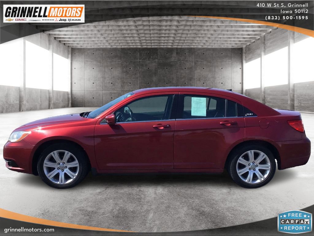 Used 2013 Chrysler 200 Touring image 8