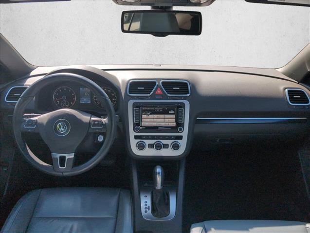 Used 2013 Volkswagen Eos Executive FWD image 20