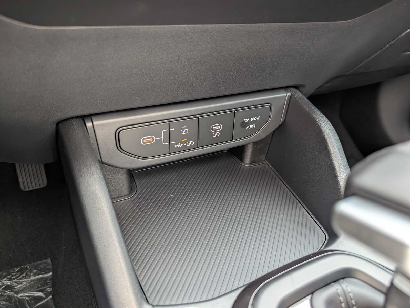 New 2026 Kia K4 FWD image 23