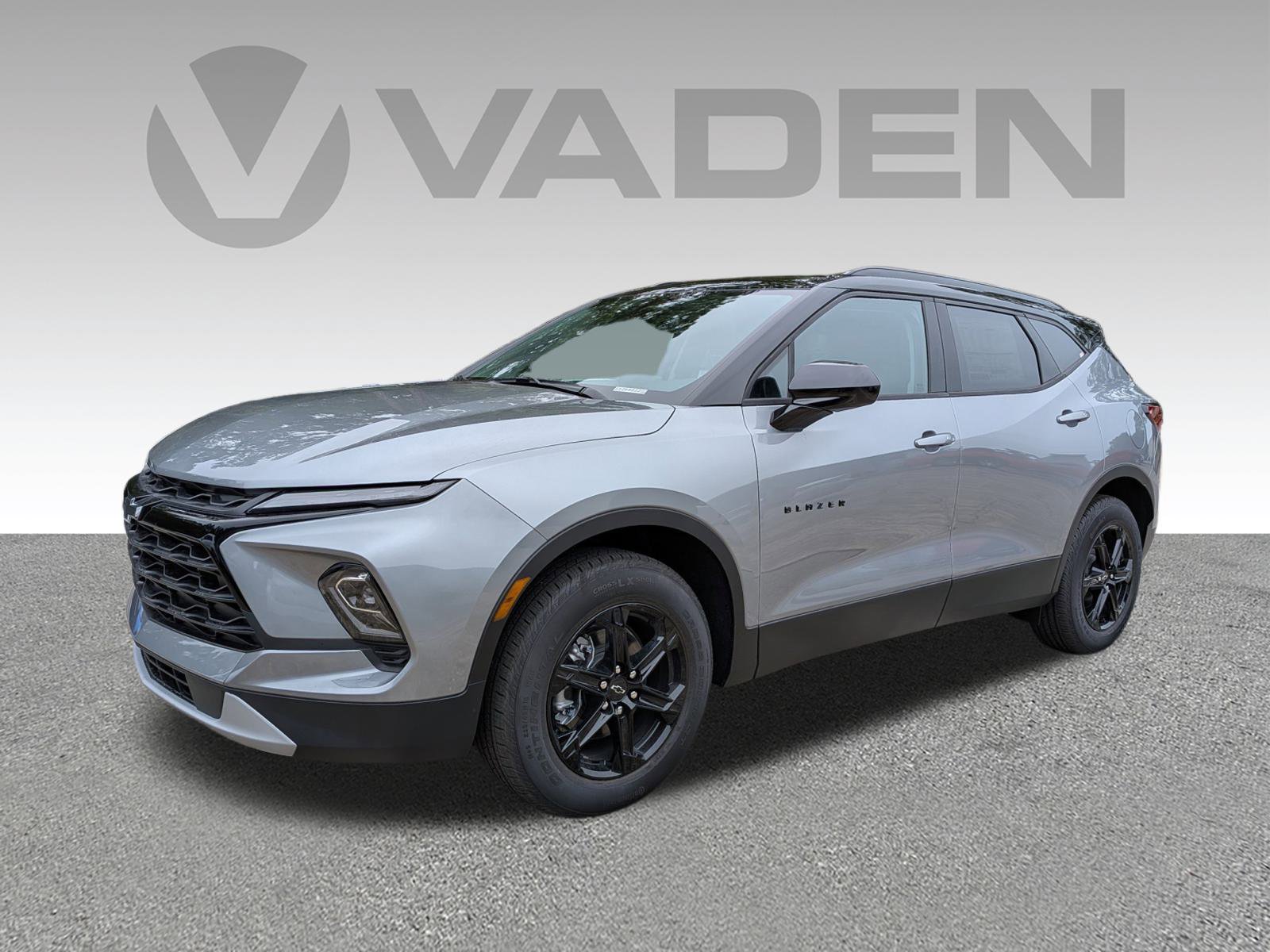 New 2025 Chevrolet Blazer LT w/ Convenience Package image 2