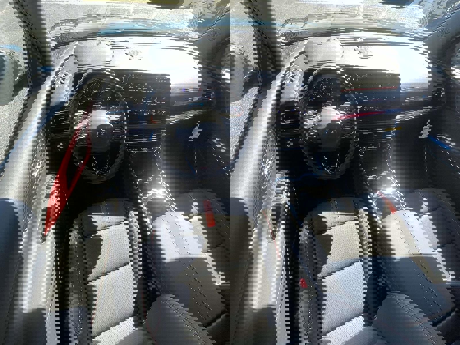 New 2026 Chevrolet Traverse RS w/ LPO, Floor Liner Package image 9