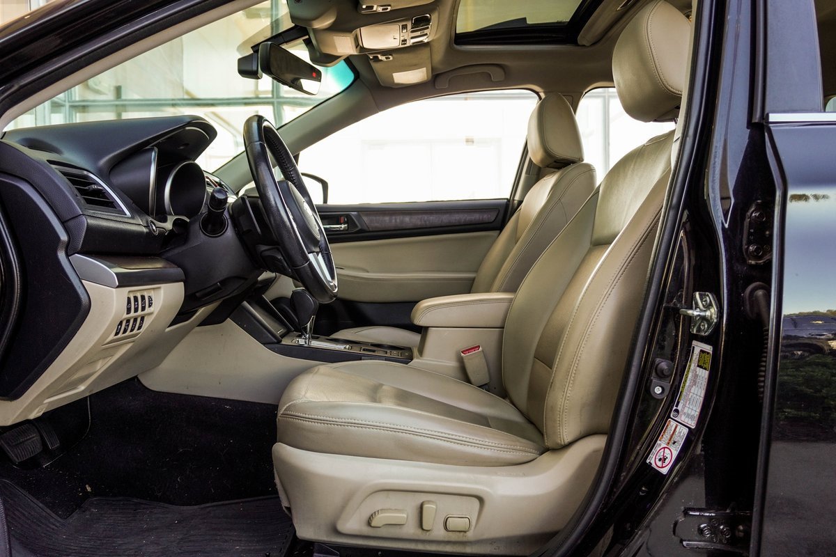 Used 2017 Subaru Outback 2.5i Limited image 15