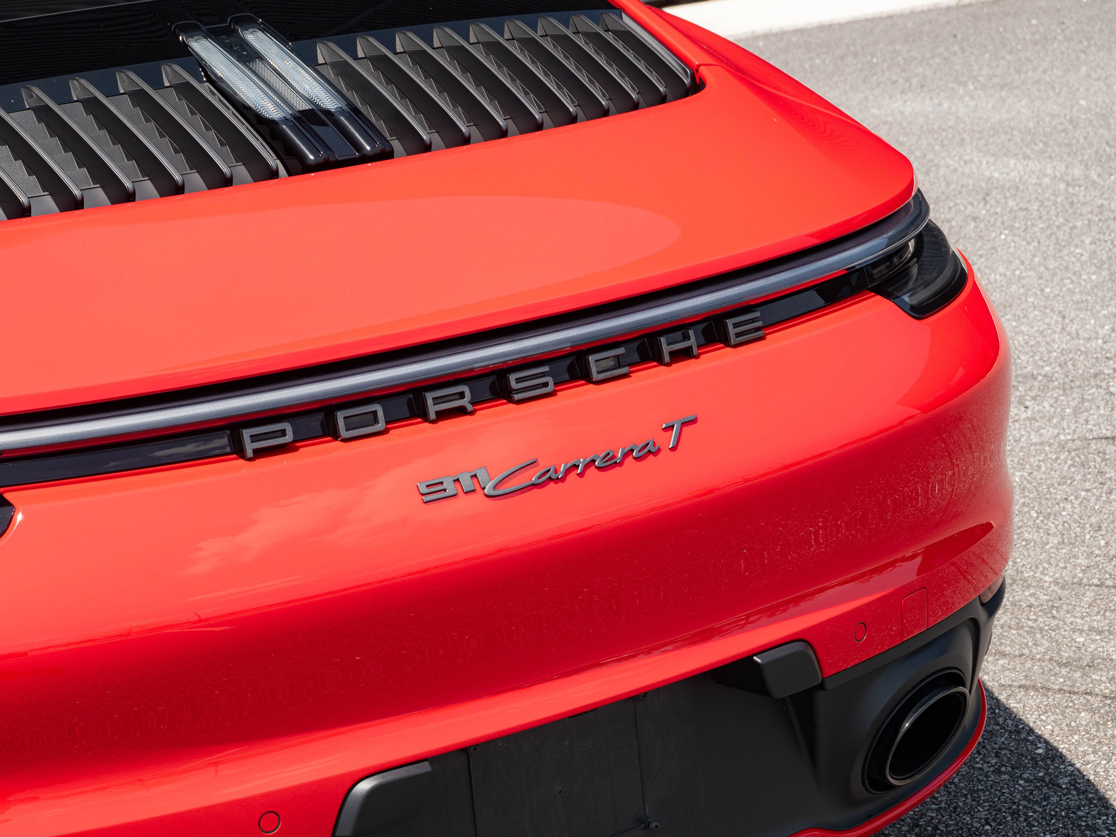 Certified 2024 Porsche 911 Carrera T RWD image 30