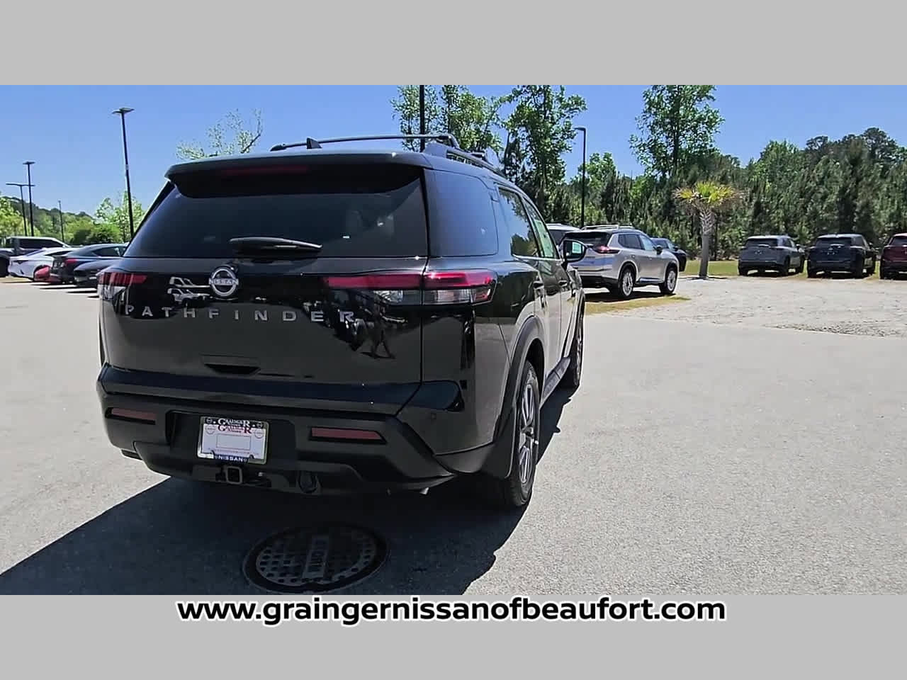 New 2026 Nissan Pathfinder SV FWD image 34