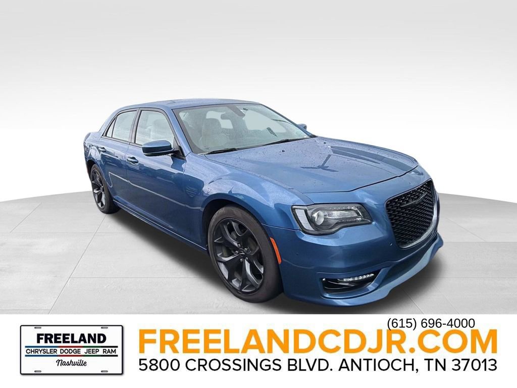 Used 2022 Chrysler 300 Touring L RWD image 1