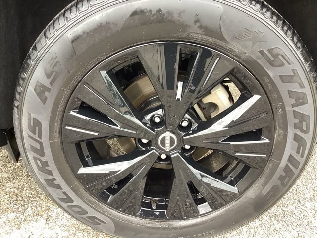 Used 2022 Nissan Rogue SV AWD/4WD image 33