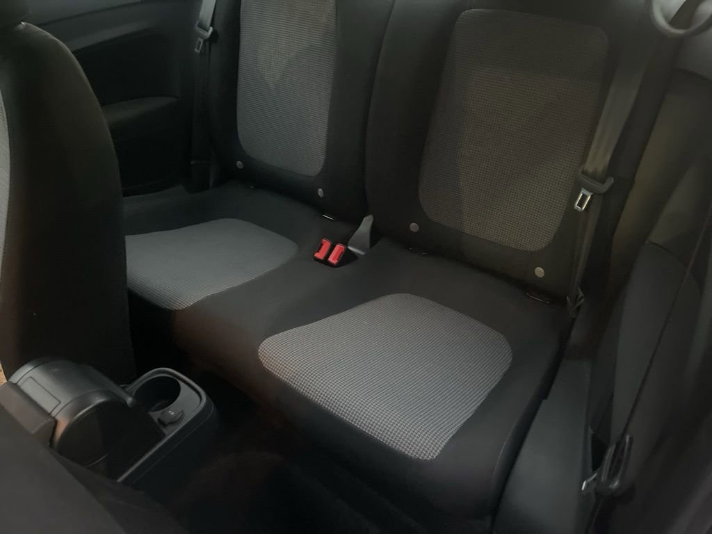 Used 2019 Volkswagen Beetle 2.0T S image 23