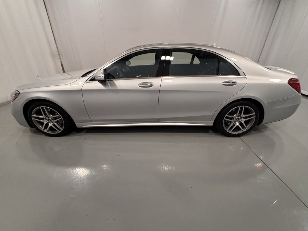 Used 2020 Mercedes-Benz S 560 4MATIC Sedan image 9