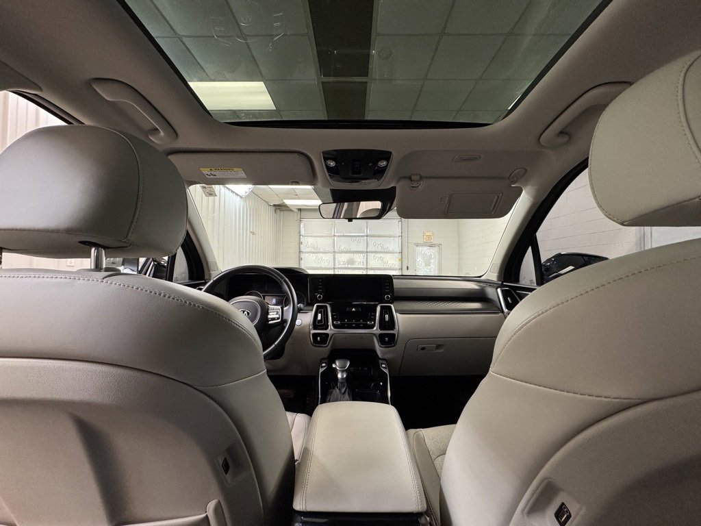Used 2021 Kia Sorento SX image 19