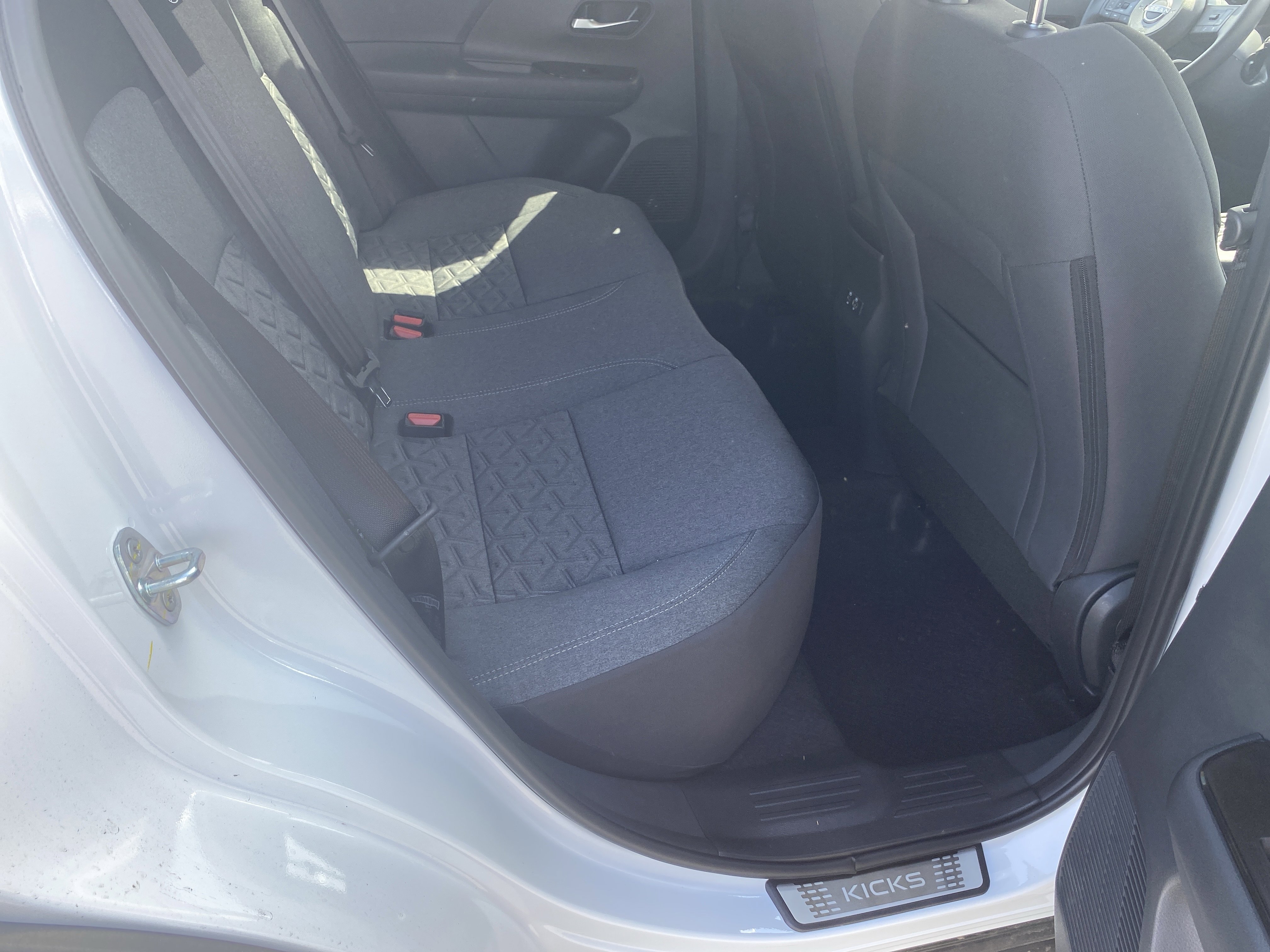 New 2025 Nissan Kicks SV w/ Illumination Package image 21