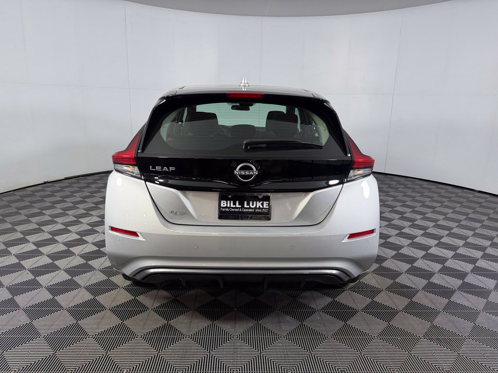 Used 2025 Nissan Leaf S FWD image 8