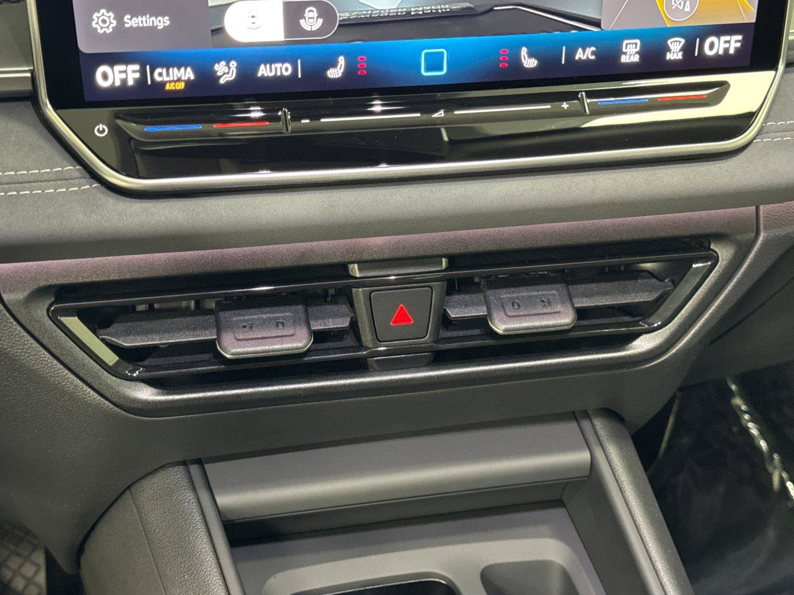 New 2026 Volkswagen Tiguan SE FWD image 19