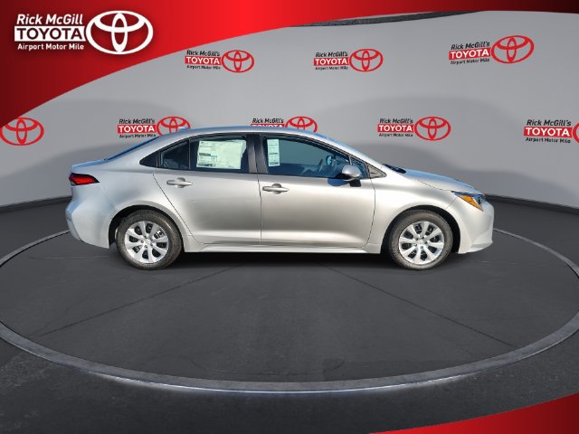 New 2027 Toyota Corolla LE FWD image 9