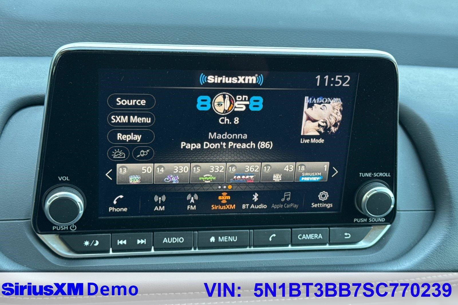 Used 2025 Nissan Rogue SV AWD/4WD image 22