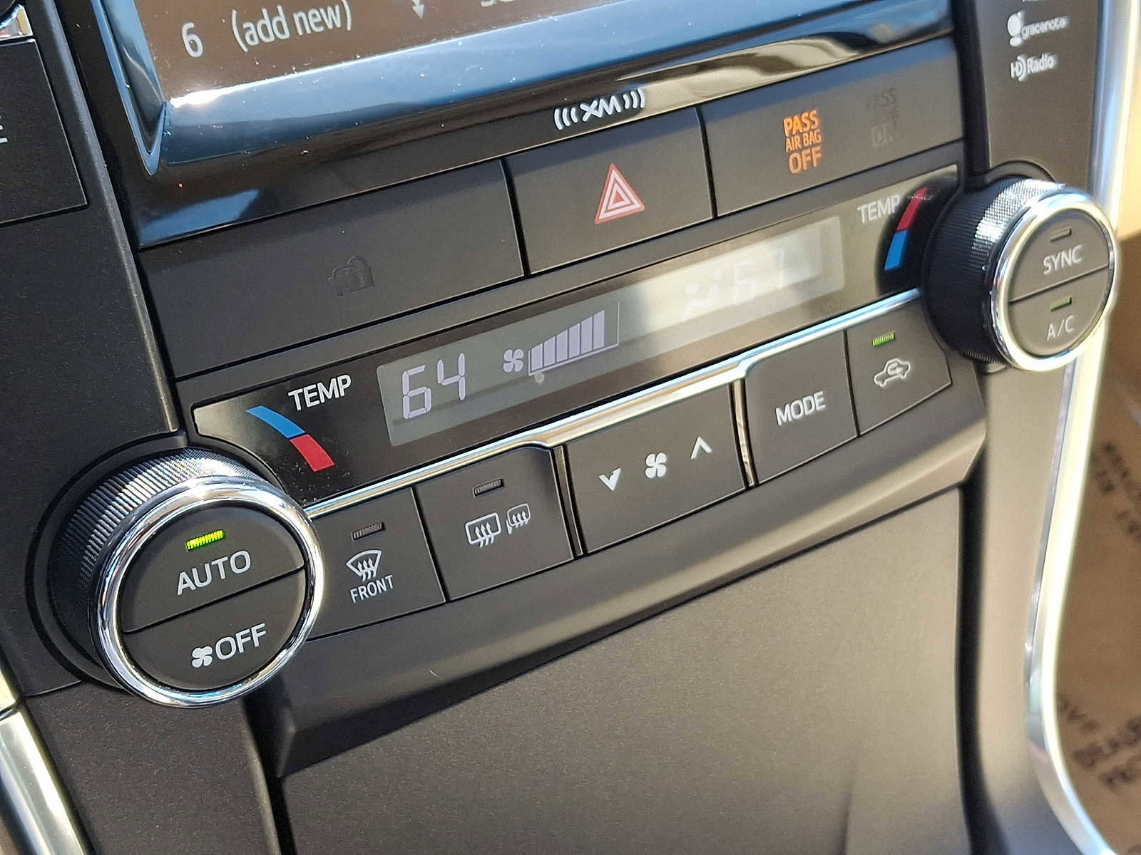 Used 2016 Toyota Camry XLE FWD image 18
