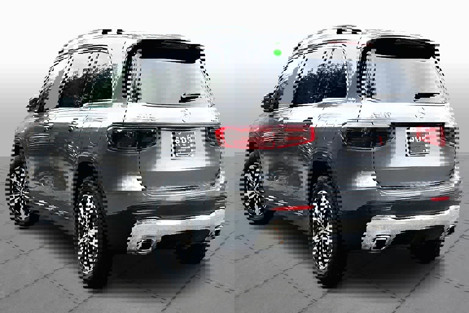 New 2026 Mercedes-Benz GLB 250 4MATIC image 4