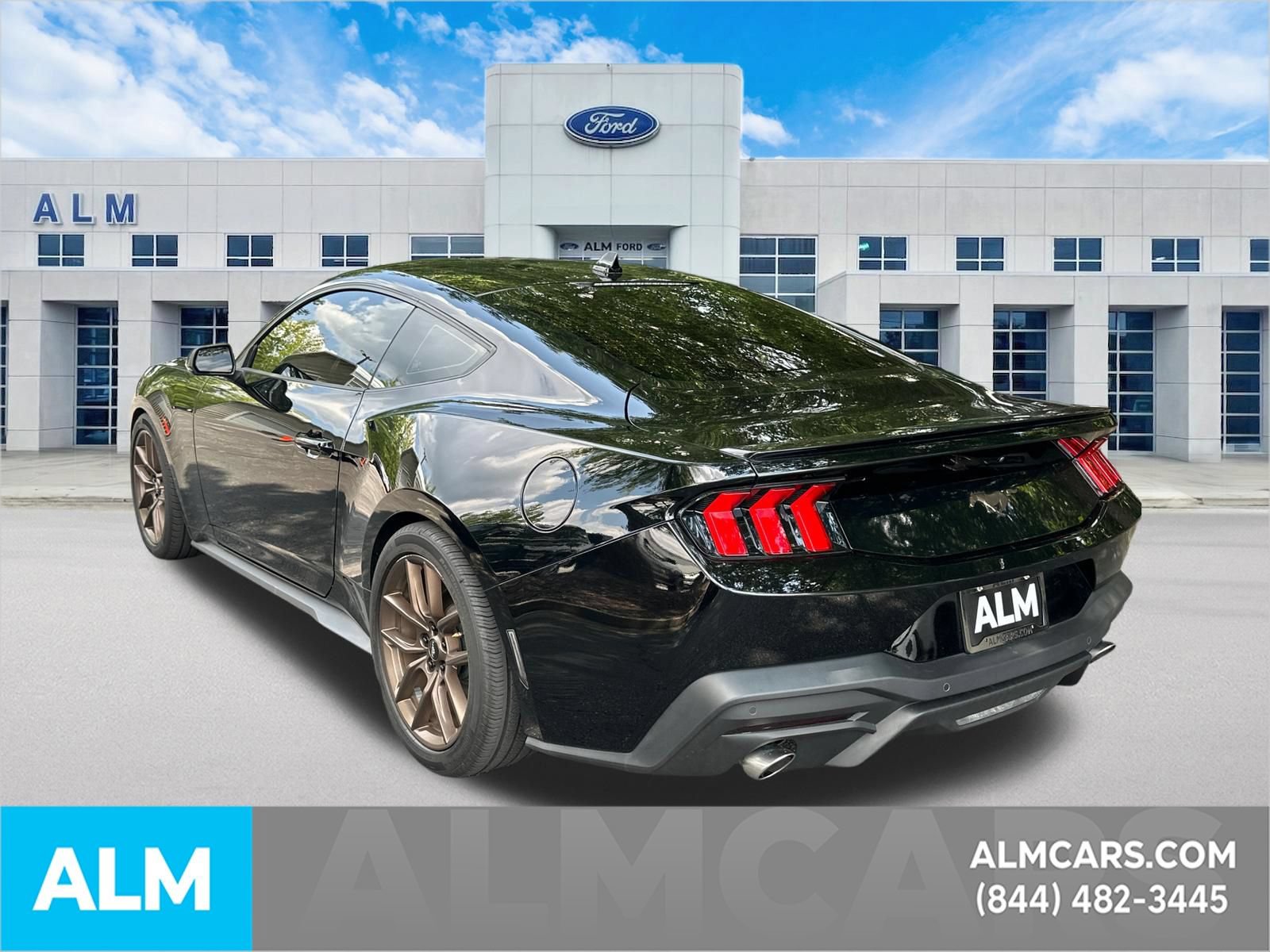 Used 2024 Ford Mustang Premium RWD image 8