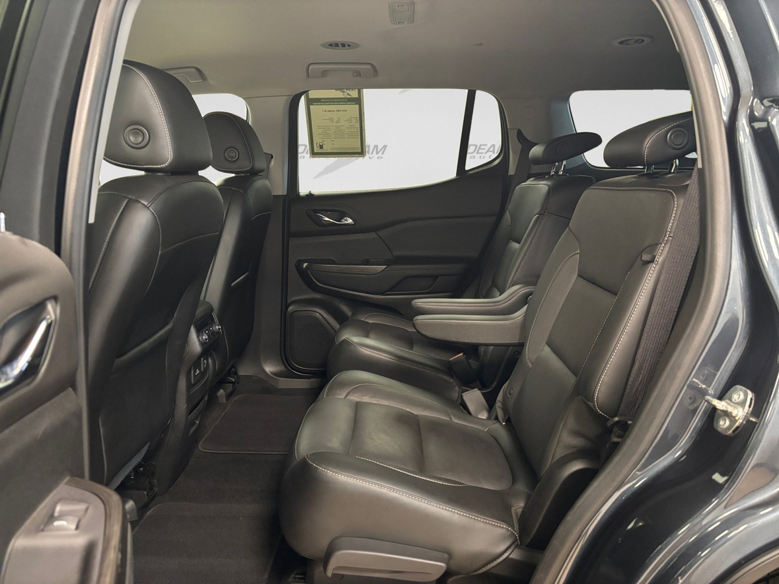 Used 2019 GMC Acadia SLT FWD image 12