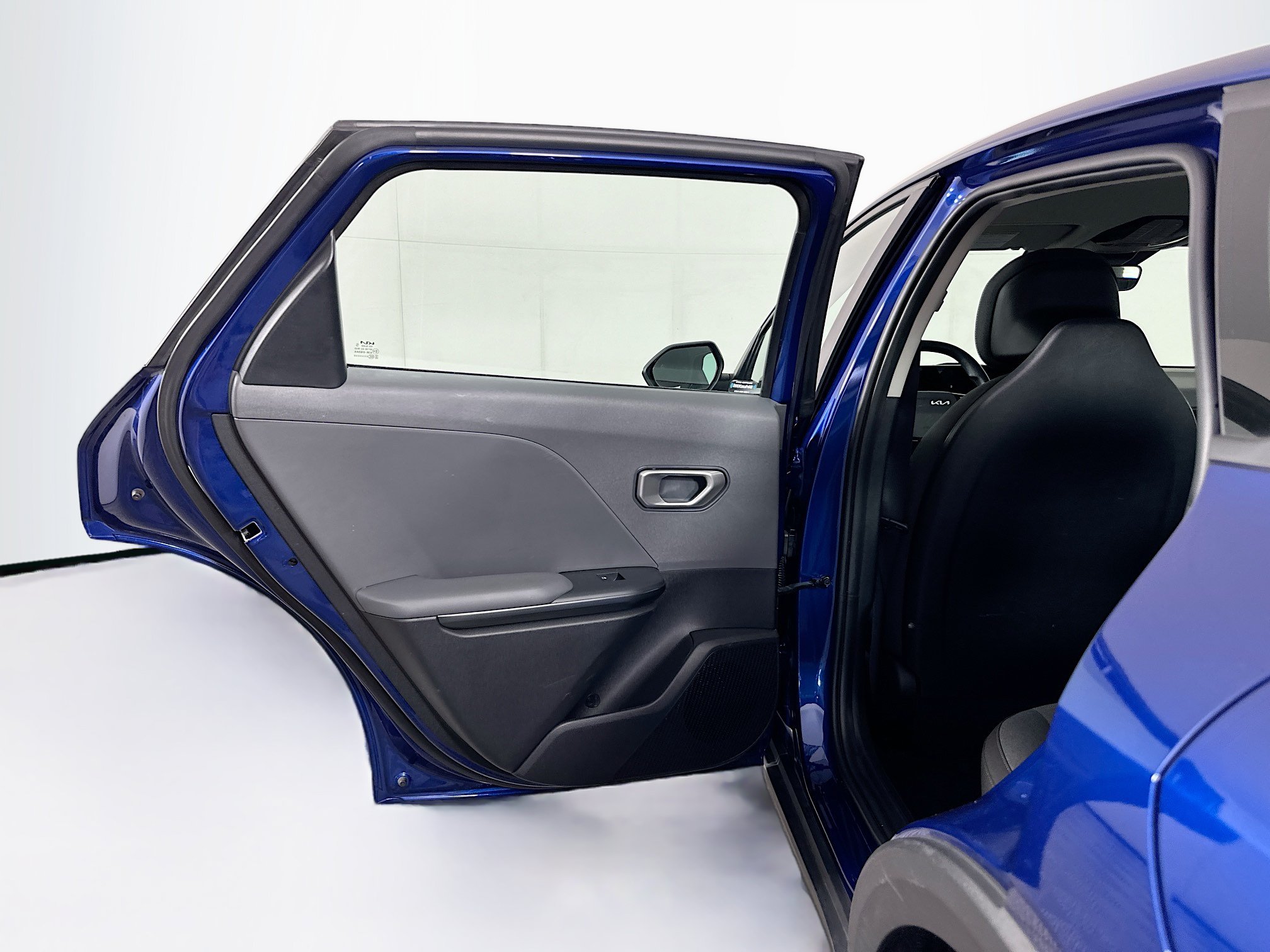 Used 2025 Kia K4 FWD image 25