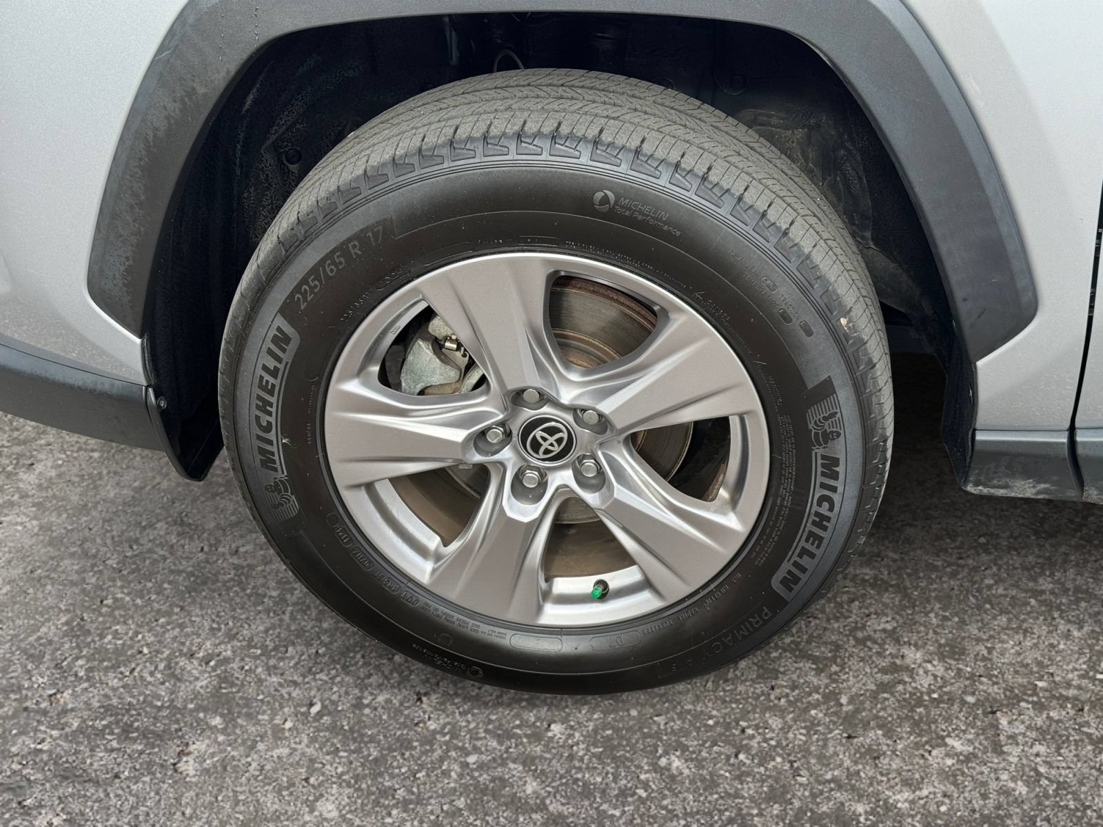 Used 2024 Toyota RAV4 XLE FWD image 13