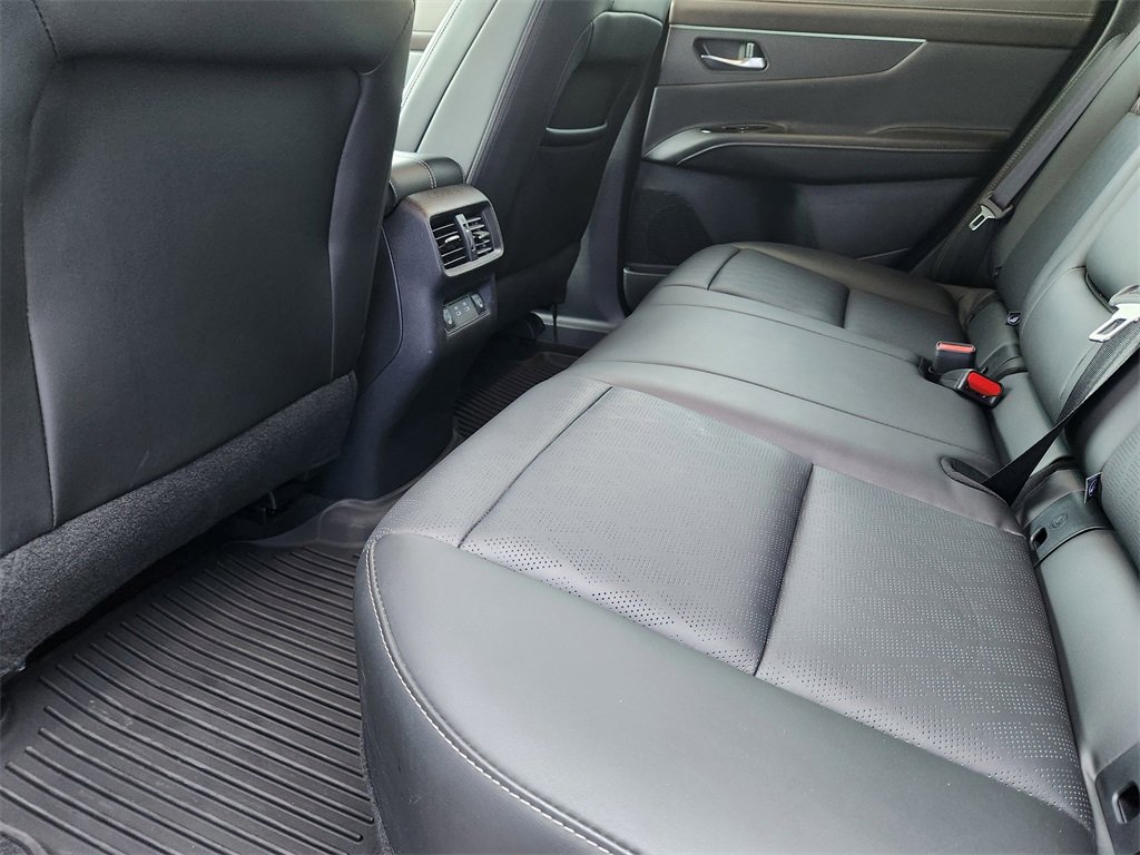 Used 2025 Nissan Murano Platinum w/ Cargo Package image 21
