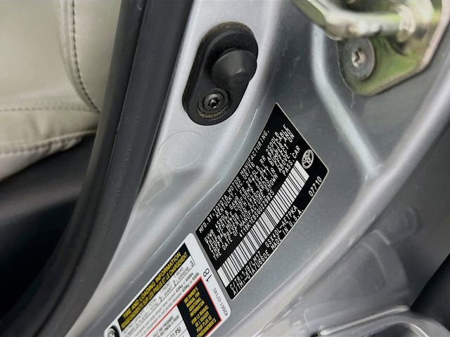 Used 2016 Toyota Avalon Limited w/ Toyota Safety Sense Package image 19