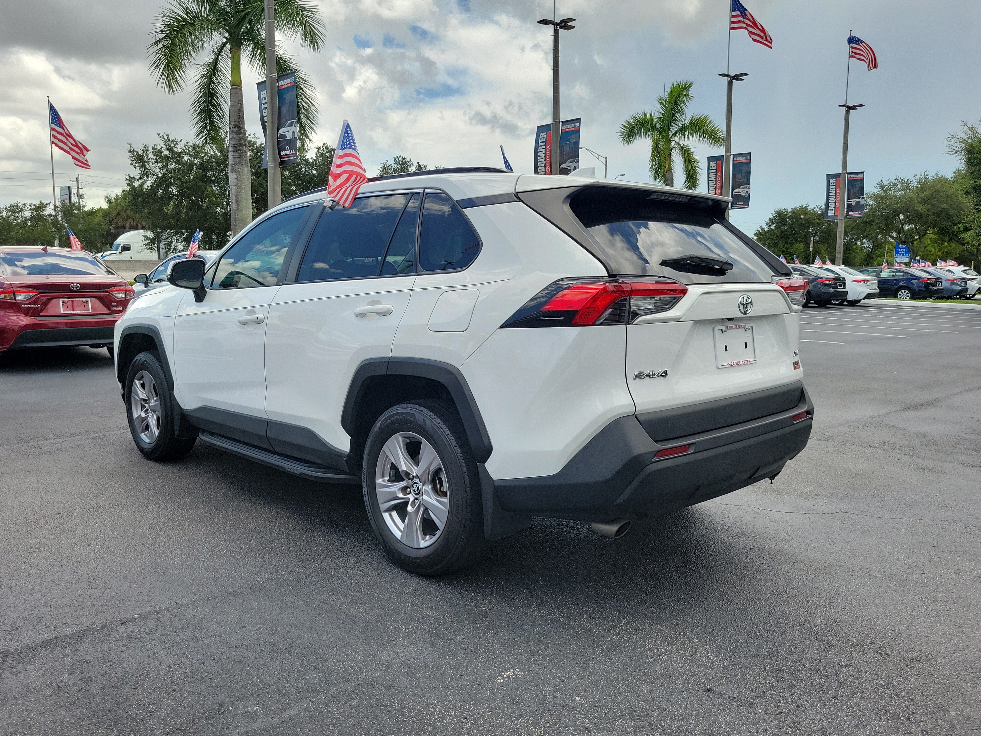 Used 2023 Toyota RAV4 XLE w/ Convenience Package FWD image 9