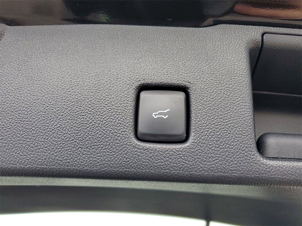 Used 2023 Ford Escape Active image 32