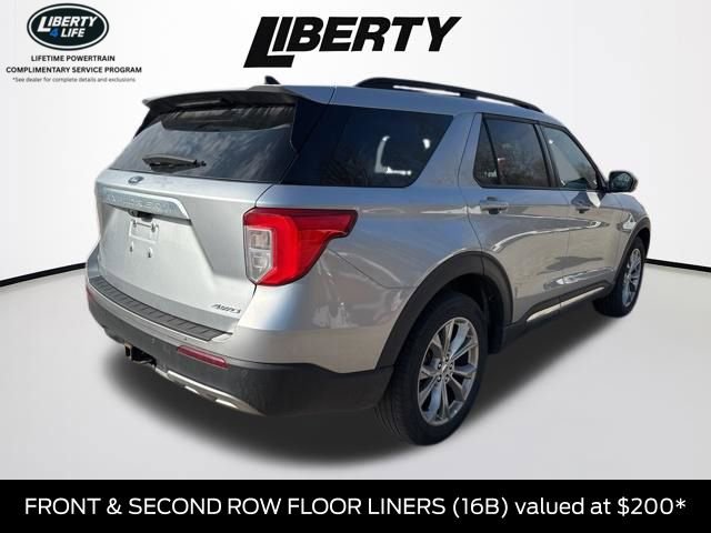 Used 2023 Ford Explorer XLT w/ Equipment Group 202A image 7