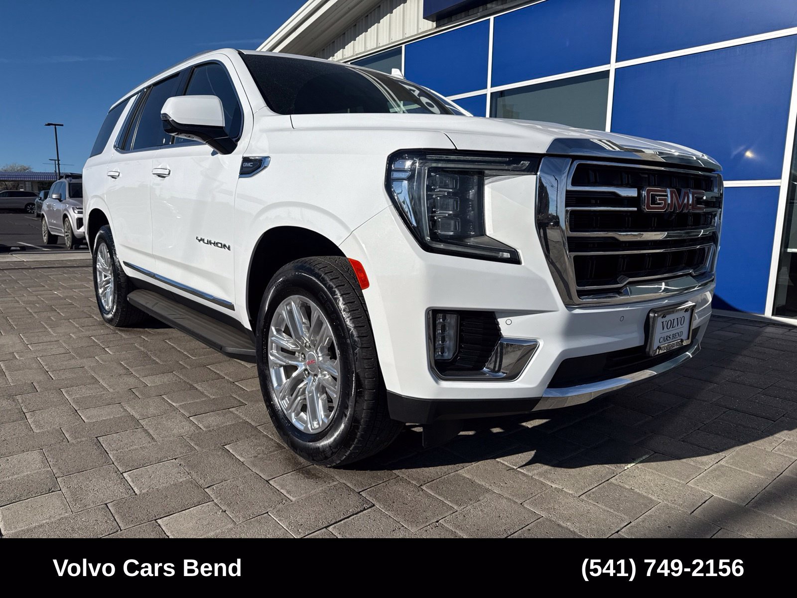 Used 2023 GMC Yukon SLT w/ SLT Premium Package AWD/4WD image 2
