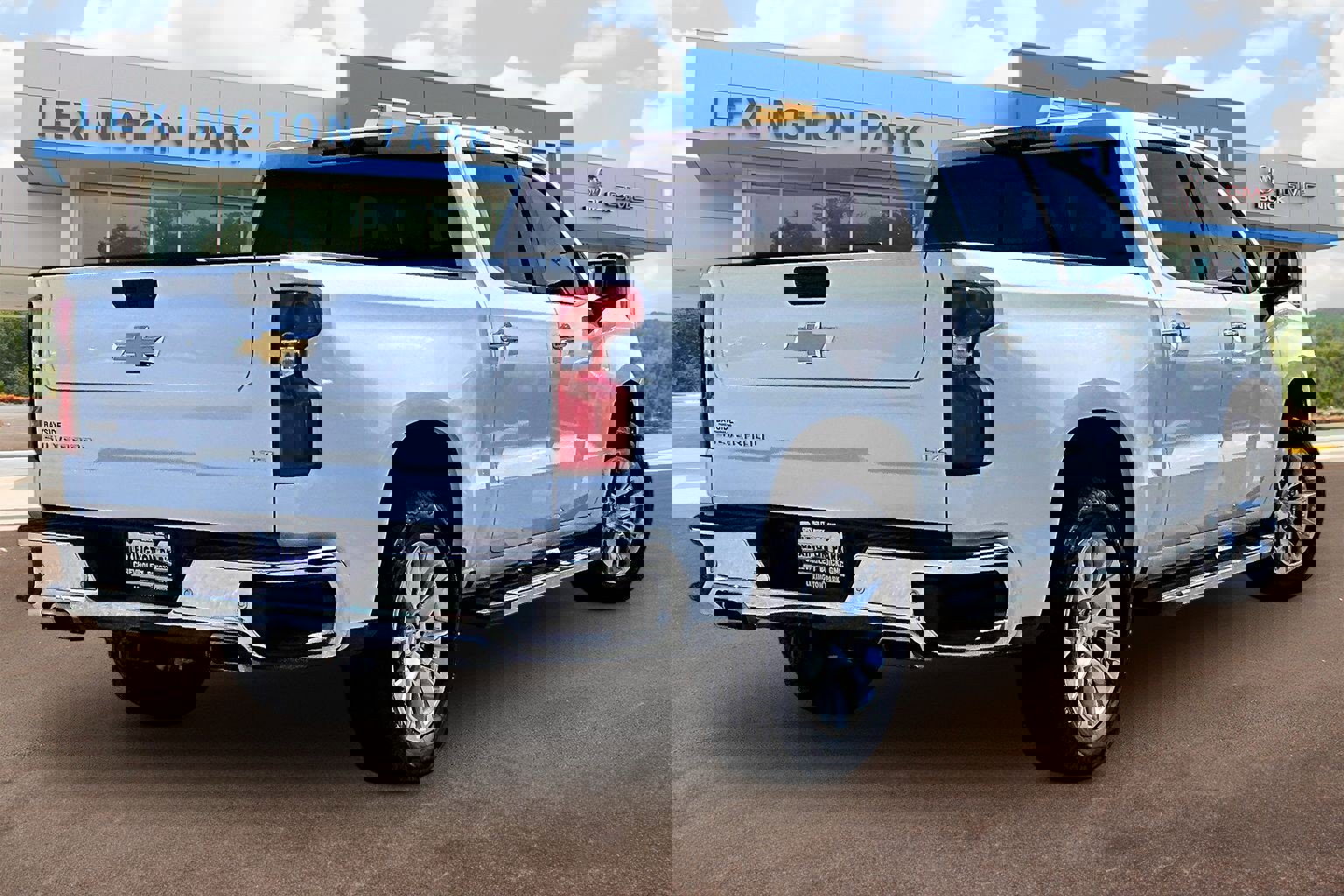 Used 2022 Chevrolet Silverado 1500 LTZ w/ LTZ Premium Package image 13