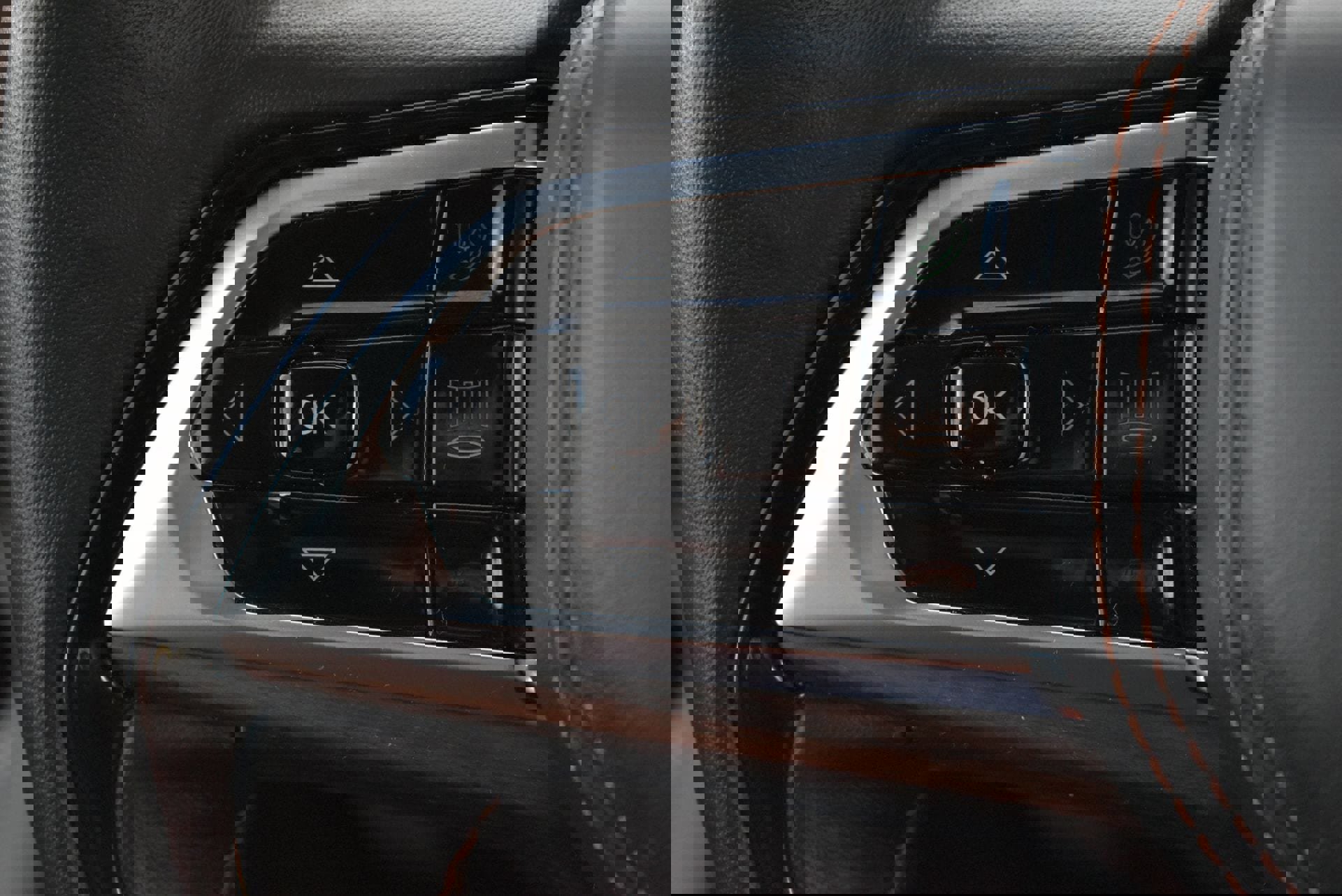 Used 2023 Jeep Grand Cherokee Summit w/ Adv Protech Group IV image 22