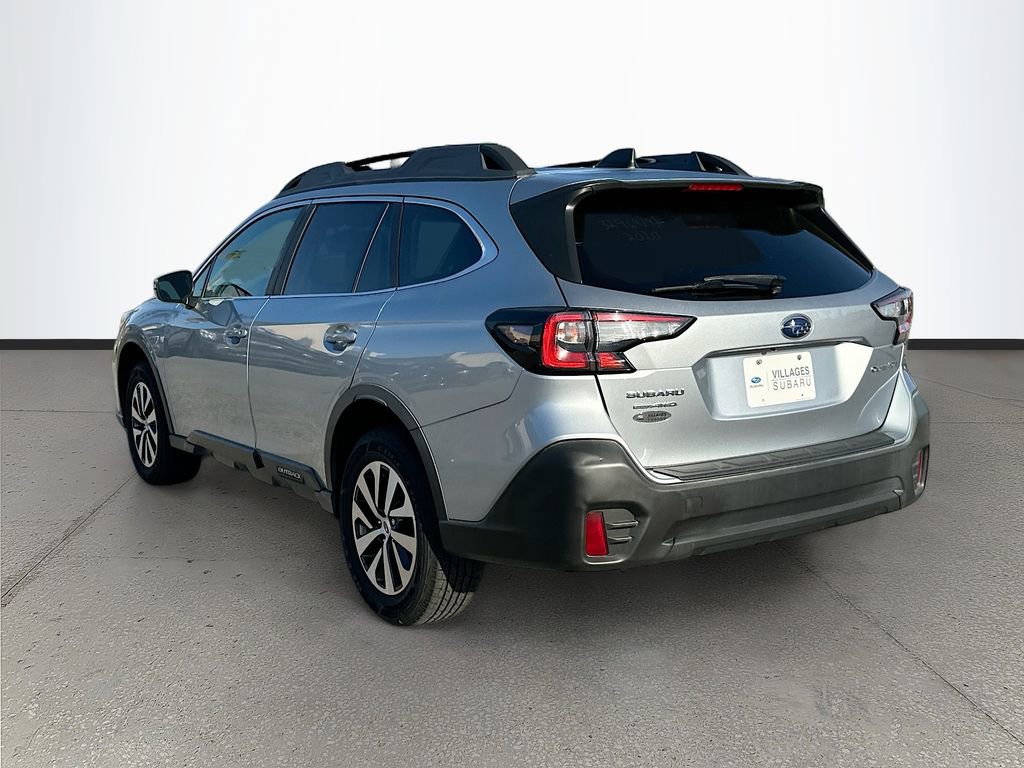 Used 2020 Subaru Outback Premium image 5