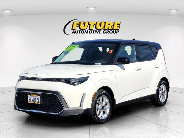 Used 2023 Kia Soul S FWD image 8