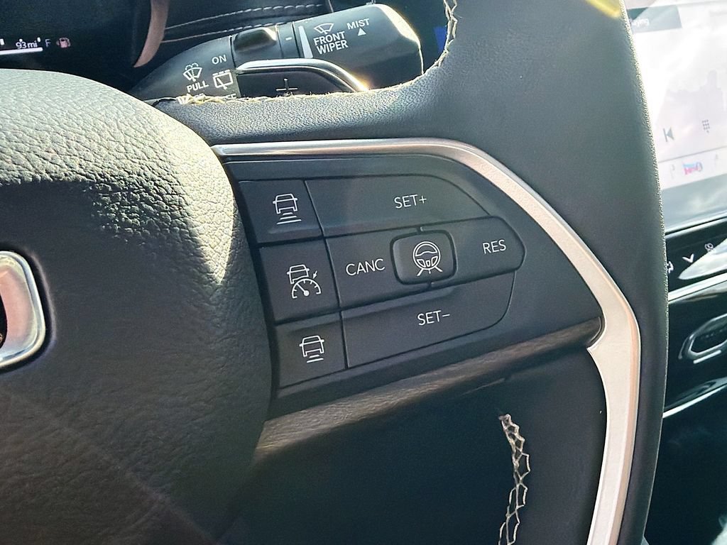 New 2026 Jeep Grand Cherokee L 4WD image 39