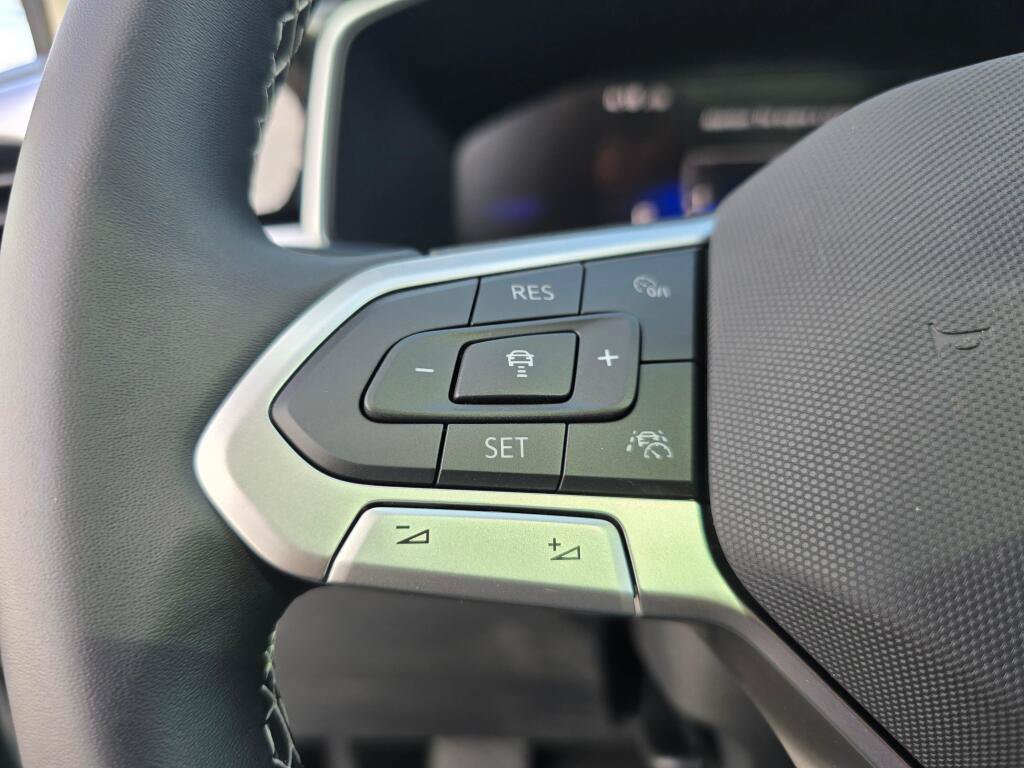 New 2026 Volkswagen Taos SE AWD/4WD image 24