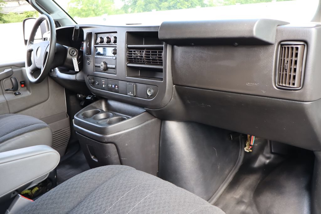 Used 2021 Chevrolet Express 2500 w/ Driver Convenience Package RWD image 28