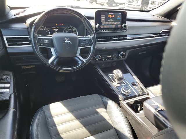 Used 2022 Mitsubishi Outlander SE image 10