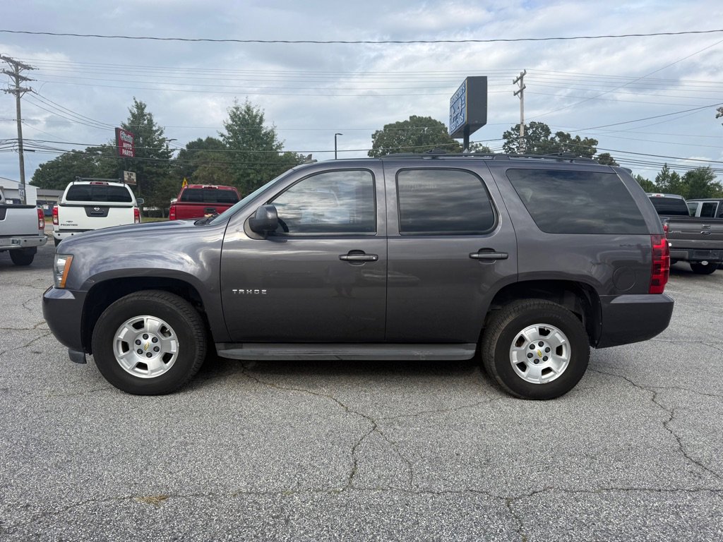 Used 2011 Chevrolet Tahoe LT w/ Luxury Package image 4