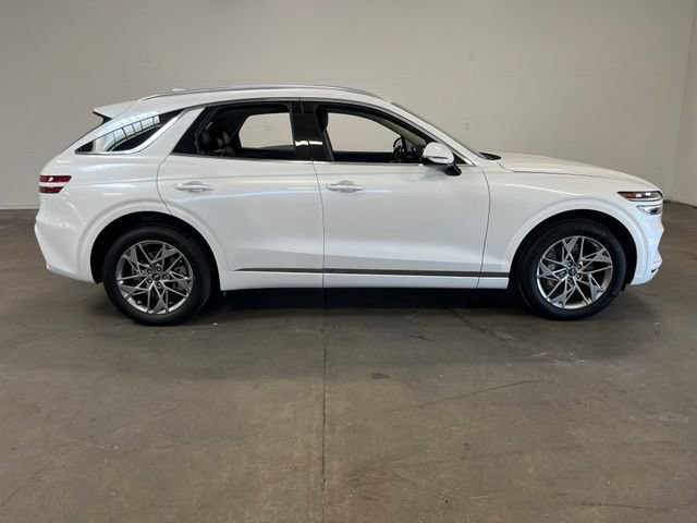 Used 2025 Genesis GV70 2.5T AWD/4WD image 2