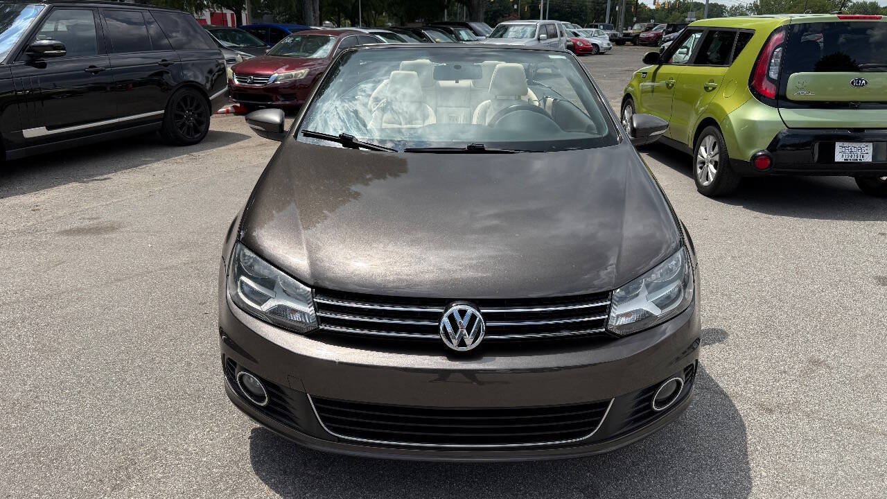 Used 2013 Volkswagen Eos Komfort FWD image 2
