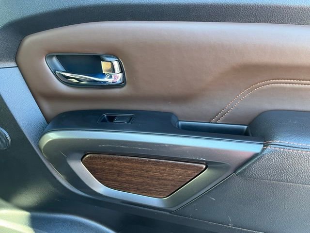 Used 2018 Nissan Titan Platinum Reserve w/ Platinum Utility Package AWD/4WD image 27