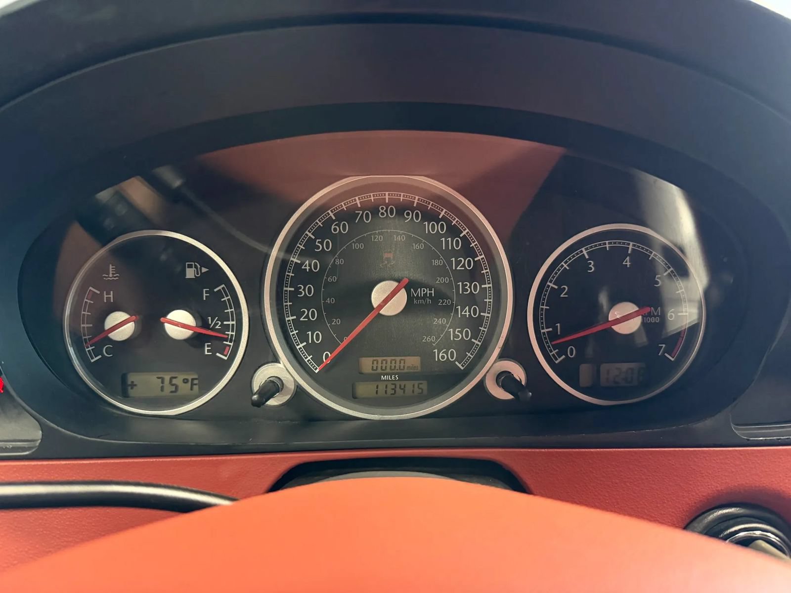 Used 2004 Chrysler Crossfire Coupe RWD image 11