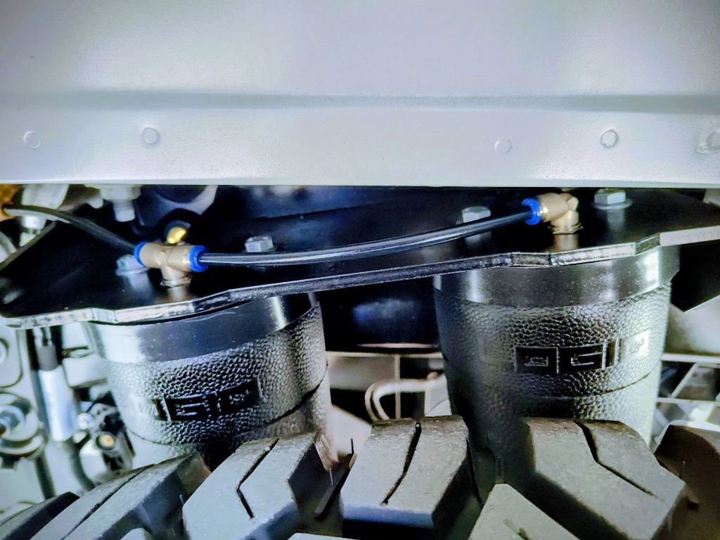 Used 2025 Ford F450 Platinum w/ FX4 Off-Road Package image 7