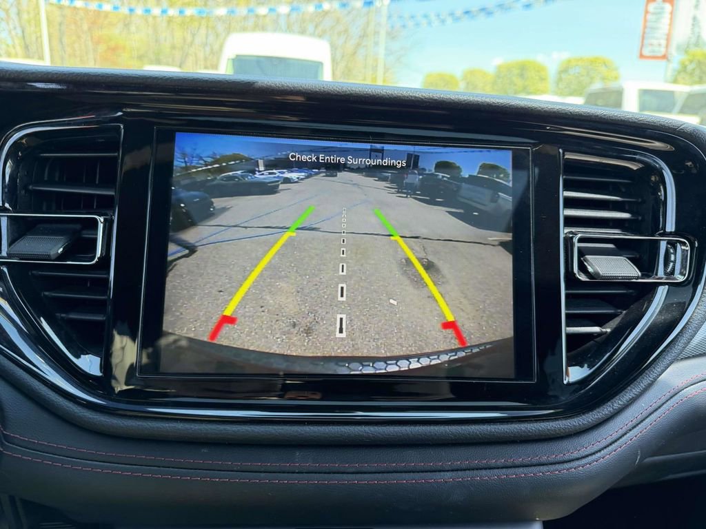 Used 2022 Dodge Durango R/T w/ Blacktop Package AWD/4WD image 32
